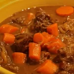 Lee más sobre el artículo Delicioso guiso de carne: la receta perfecta para preparar un irresistible beef stew.