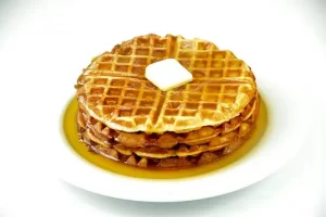 Lee más sobre el artículo Descubre la Auténtica Receta de Waffles Americanos: Paso a Paso para un Desayuno Perfecto